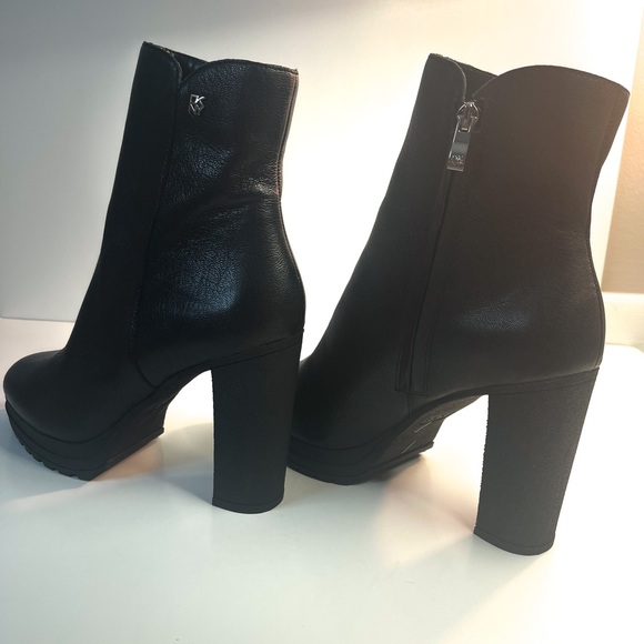 DKNY Black biker booties size 9.5 - Picture 3 of 4